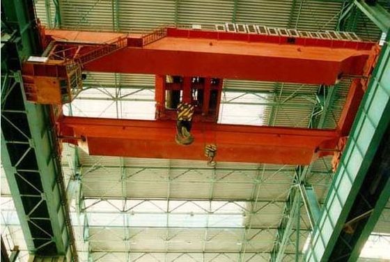 O aço dobro da viga da fábrica da metalurgia fresa guindastes aéreos para a concha de 25 toneladas
