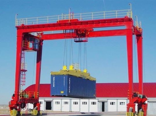 Guindaste de pórtico de borracha automatizado 45ton 65ton guindaste de pórtico de borracha 380v