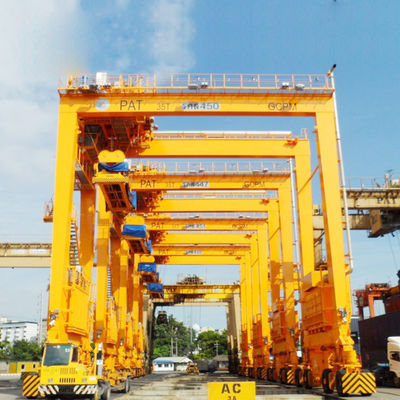 Pórtico hidráulico Crane Straddle Carrier 6 do recipiente de 20 toneladas de RTG - levantamento 10m